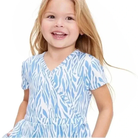 DVF TARGET NWOT girls faux wrap dress
-blue sz 2T Diane Von Furstenberg - Picture 2 of 5